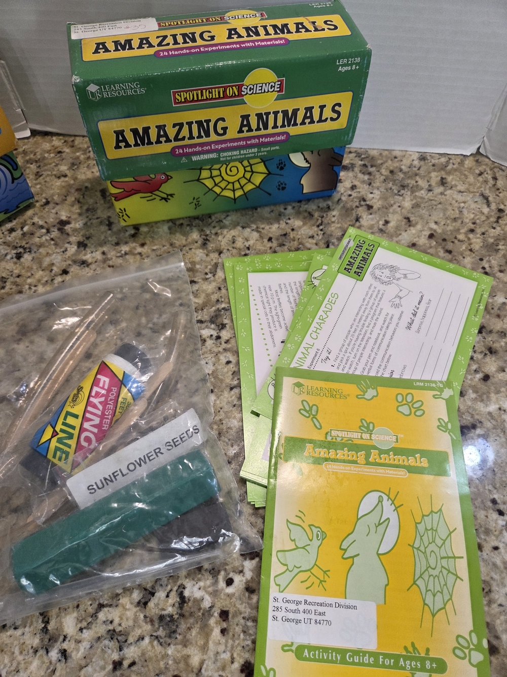 Learning Resources Spotlight on Science Amazing Animals 24 Experiments Ages 8+